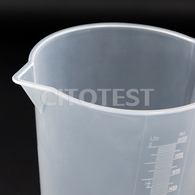 Beaker with Handle and Spout, Molded Graduation, PP Material