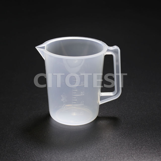 Beaker with Molded Graduation and Handle, PP Material